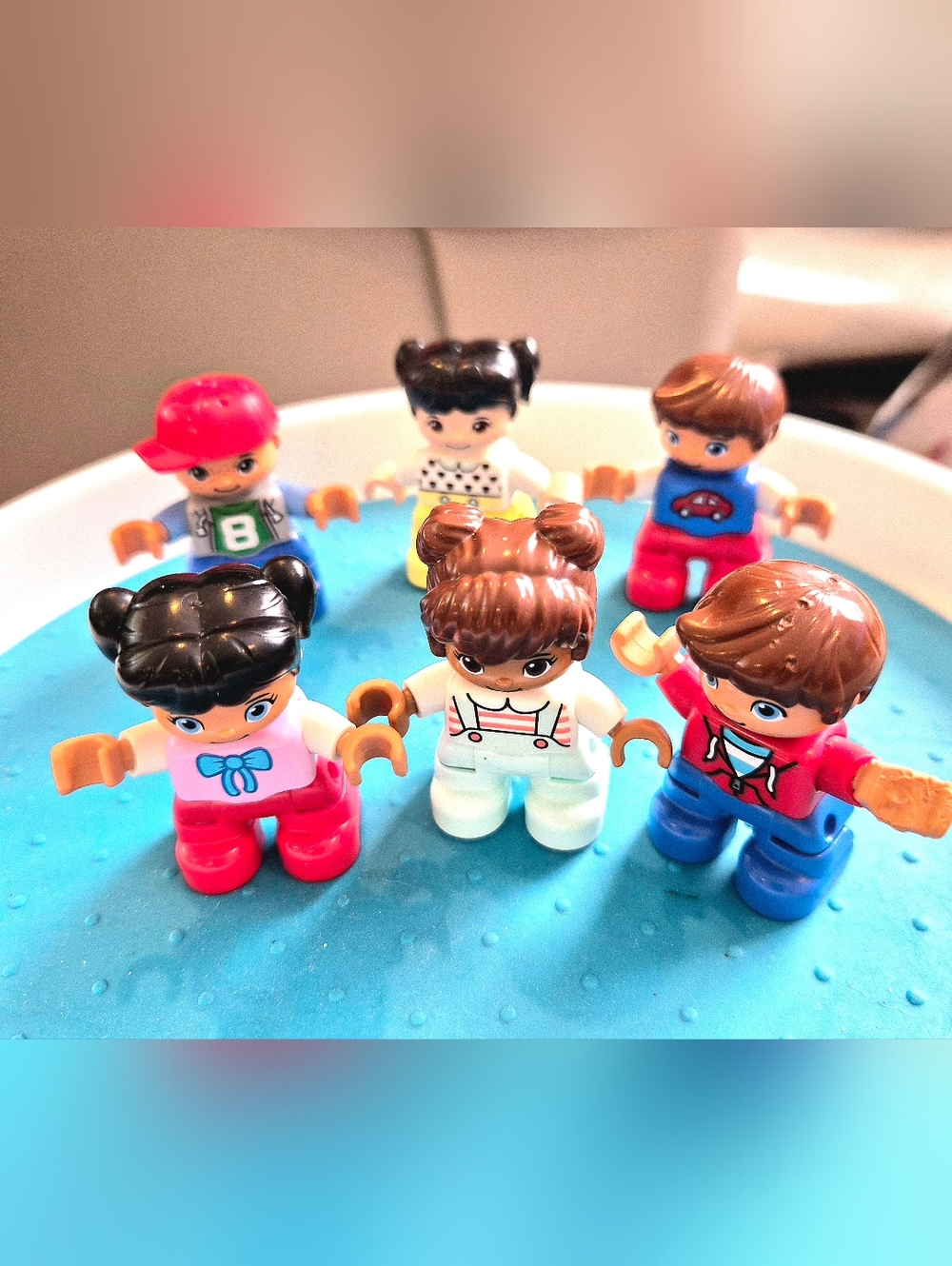 Lot Of 6 Mini Figures All In Good Condition, Variety.